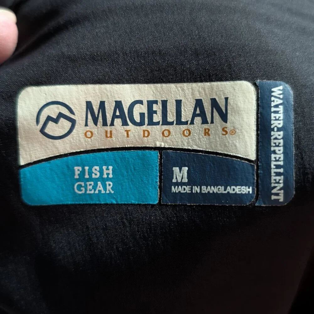 🧨🧨Magellan Shorts Fish Gear Black Cargo Size Medium
